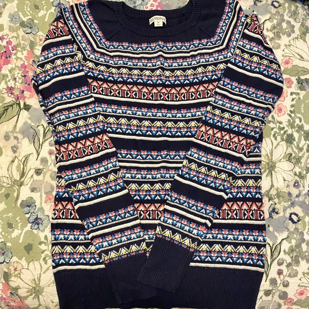Patterned Sweater - Picture 4 of 4
